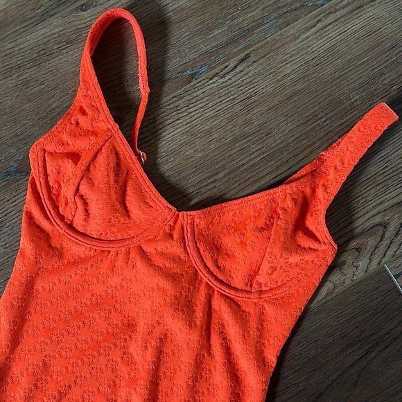 Billabong Good Vibes Emma Red One Piece Small - Picture 4 of 17